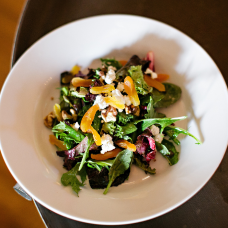 salad (apricot & goat cheese)